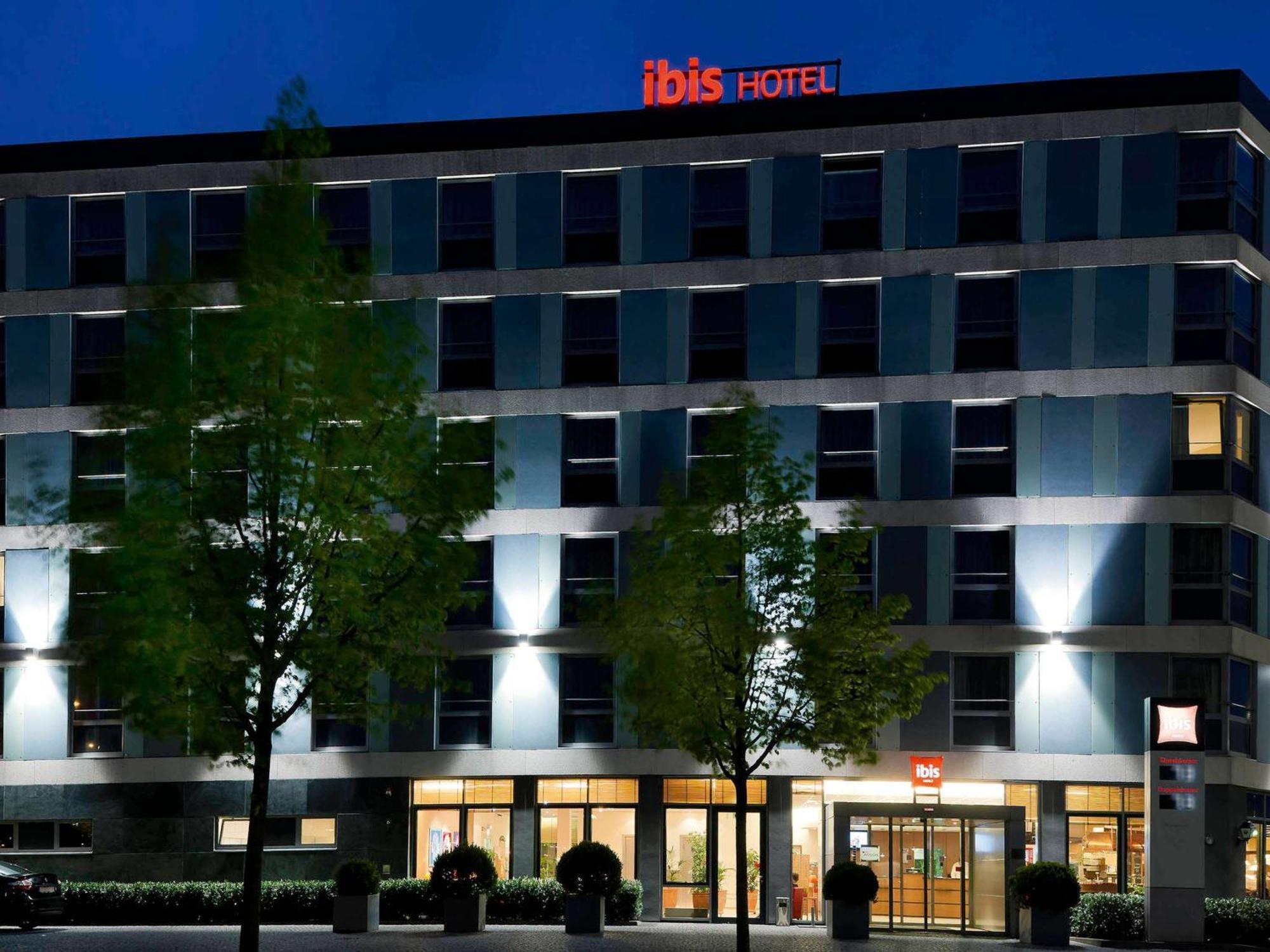 Ibis Koln Messe Hotel Exterior foto